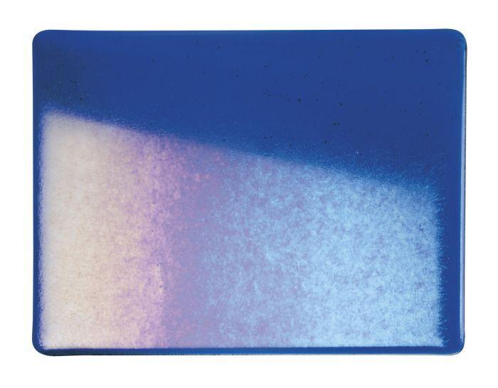BULLSEYE 1164-31Fi transparentní karibská modrá  iriz  51 x 89 cm = 0,45 qm